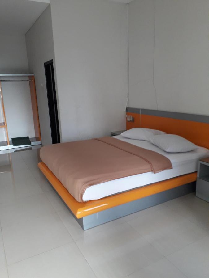 Surya Hotel & Resort Батураден Экстерьер фото